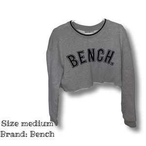 Cropped bench sweatshirt.